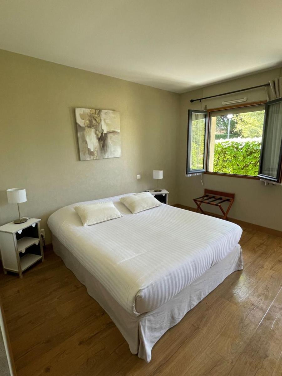 Hotel Le Mas Del Pechs - Chambres Avec Terrasse Sarlat-la-Caneda Bagian luar foto