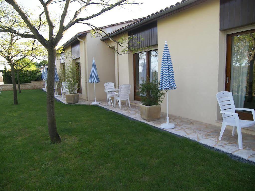 Hotel Le Mas Del Pechs - Chambres Avec Terrasse Sarlat-la-Caneda Bagian luar foto