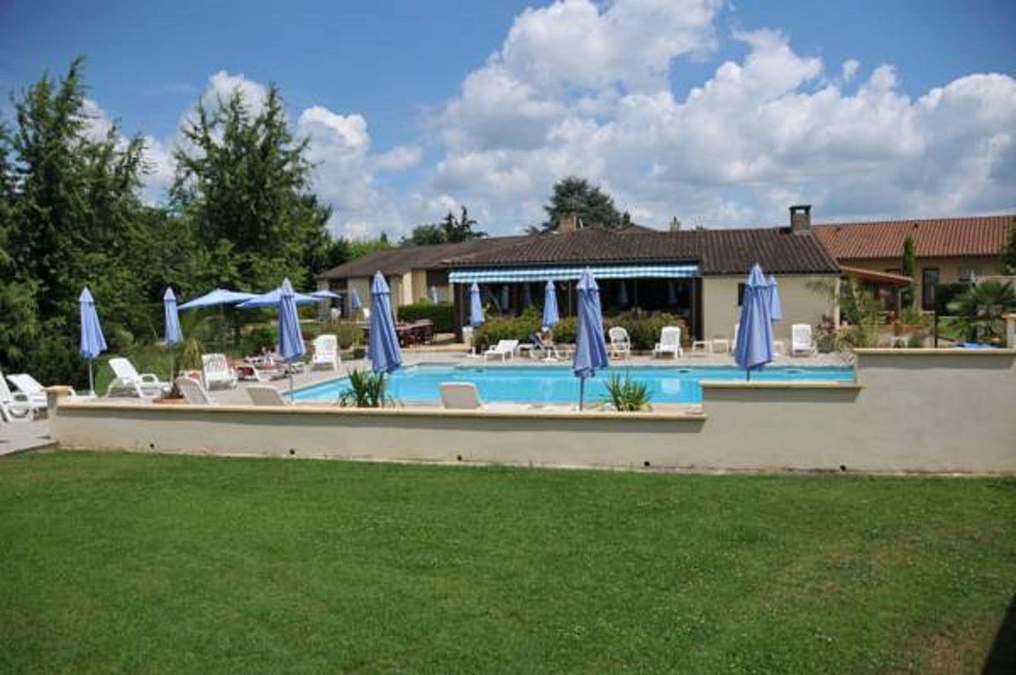 Hotel Le Mas Del Pechs - Chambres Avec Terrasse Sarlat-la-Caneda Bagian luar foto